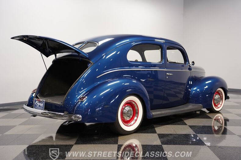 1940 Ford Deluxe