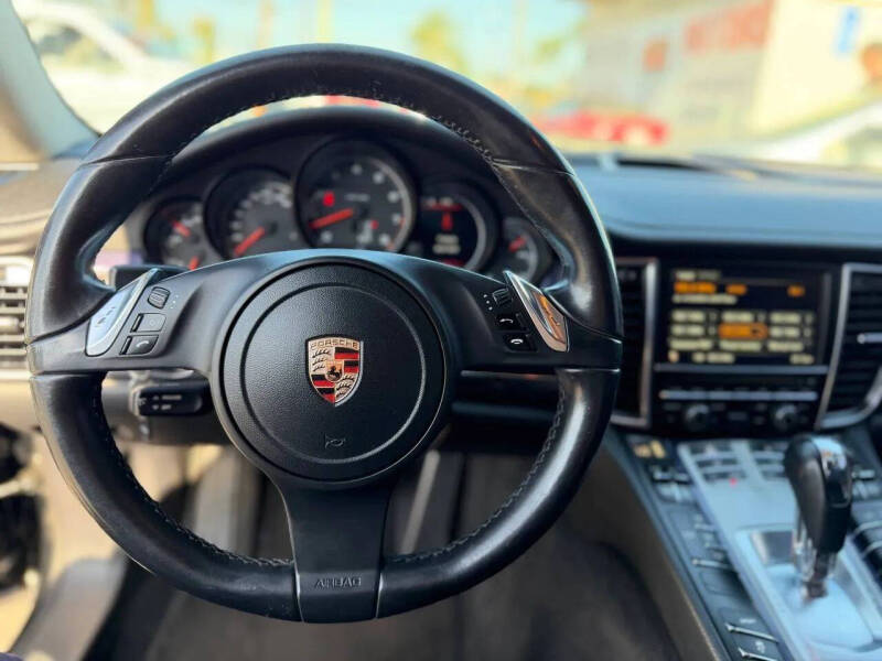 2012 Porsche Panamera