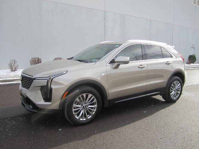 2025 Cadillac XT4 Premium Luxury