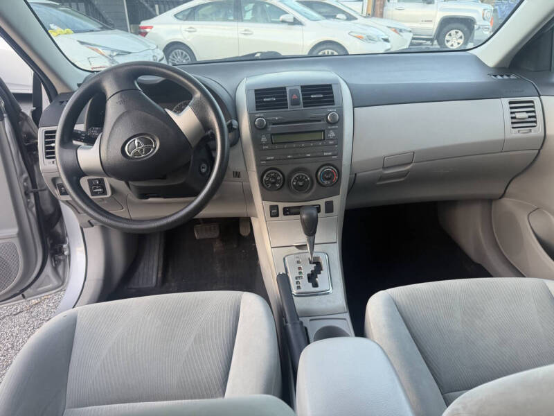 2011 Toyota Corolla LE