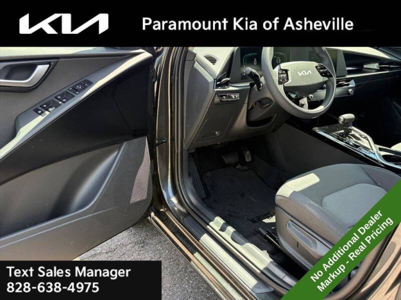 2026 Kia Niro LX