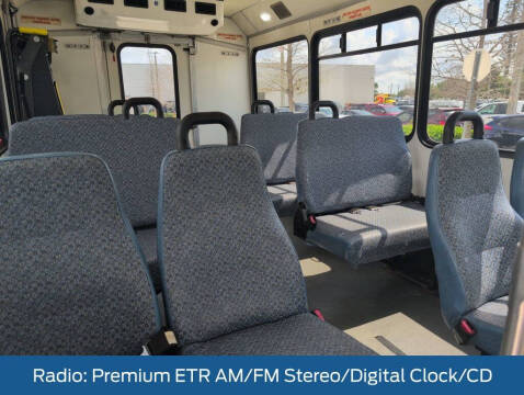 2015 Ford E-Series E-450 SD