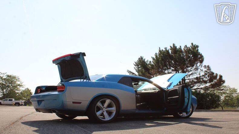2010 Dodge Challenger SRT8