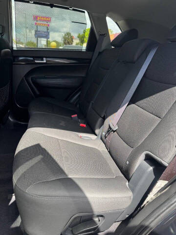 2014 Kia Sorento LX