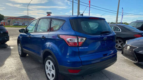 2017 Ford Escape S
