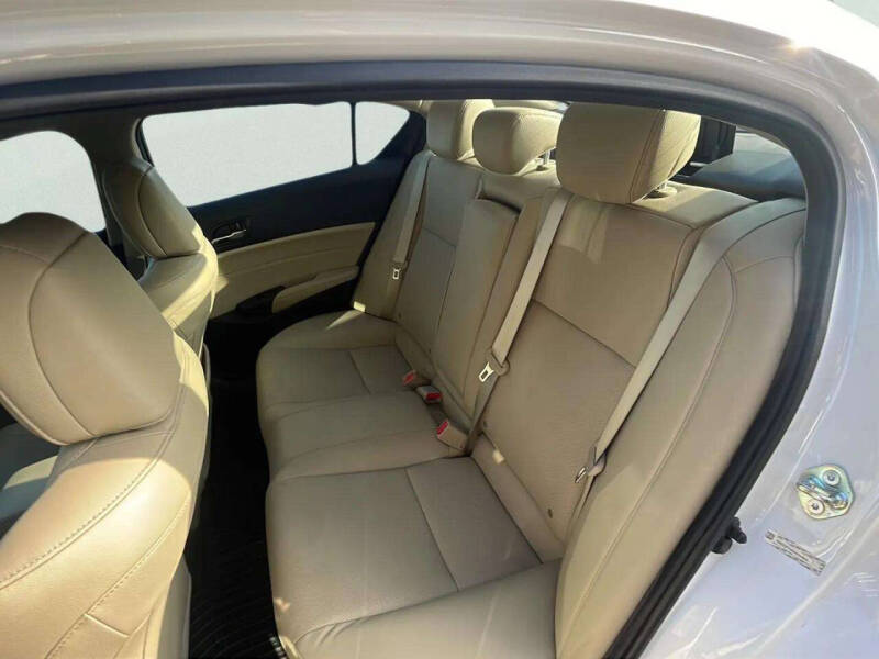 2016 Acura ILX w/Premium