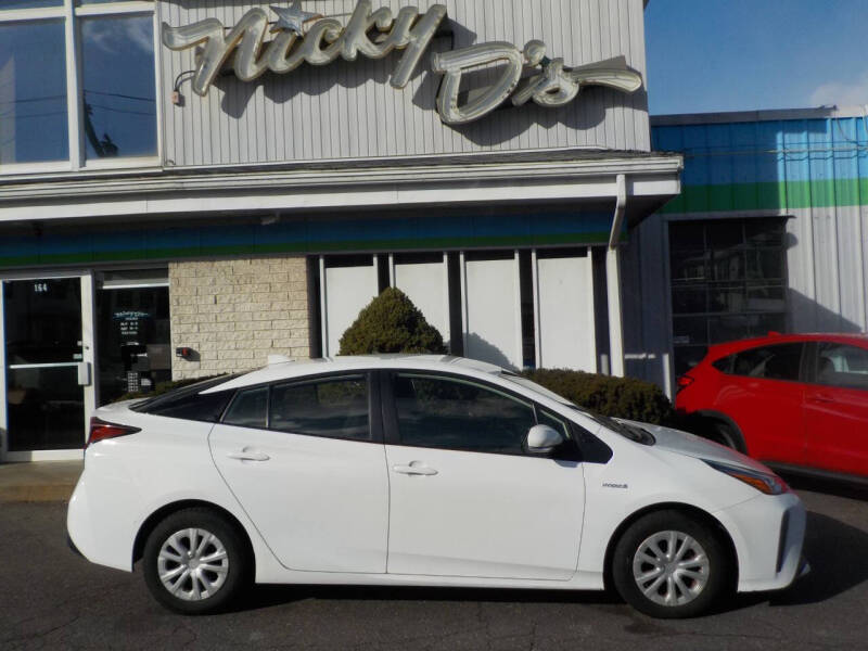 2022 Toyota Prius LE