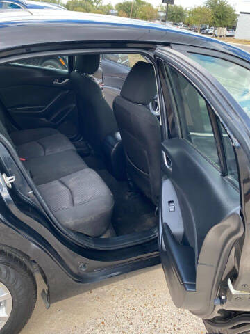 2016 Mazda MAZDA3 i Sport