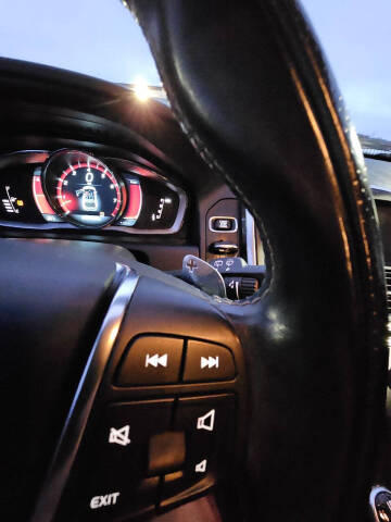 2015 Volvo XC60 T6 R-Design Premier Plus