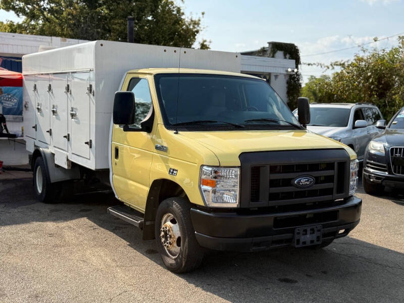 2019 Ford E-Series E-450 SD