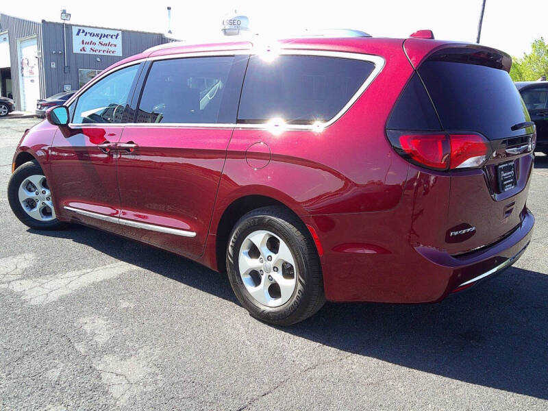 2017 Chrysler Pacifica Touring-L Plus