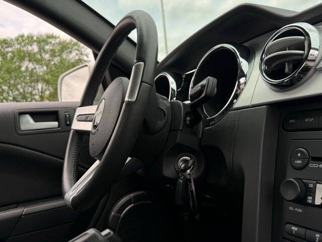 2007 Ford Mustang GT Deluxe