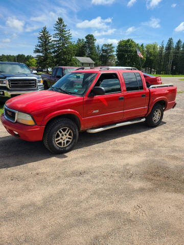 2003 GMC Sonoma for sale at D & T AUTO INC in Columbus MN