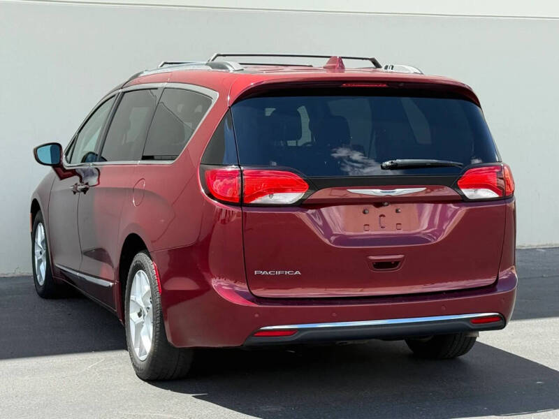 2017 Chrysler Pacifica