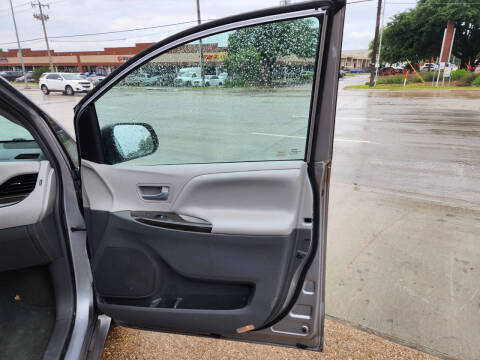 2017 Toyota Sienna