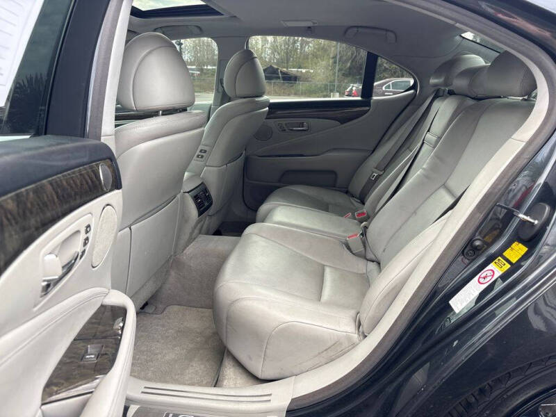 2007 Lexus LS 460