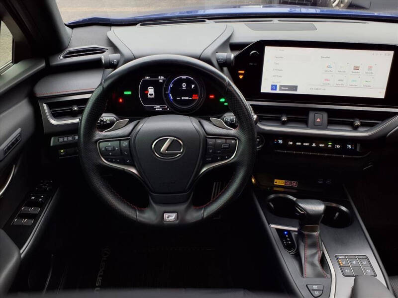 2023 Lexus UX 250h F SPORT Handling