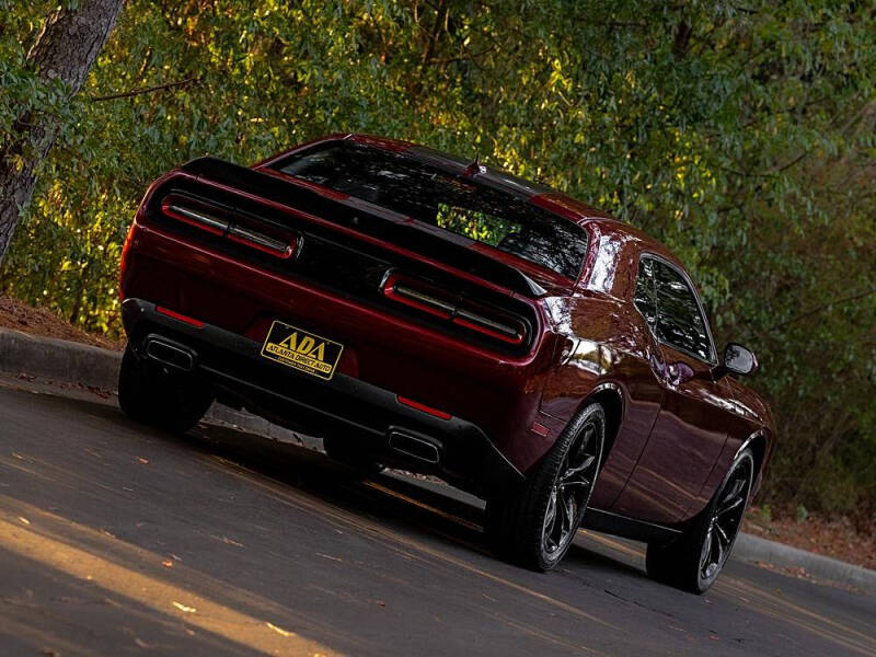 2018 Dodge Challenger SXT Plus