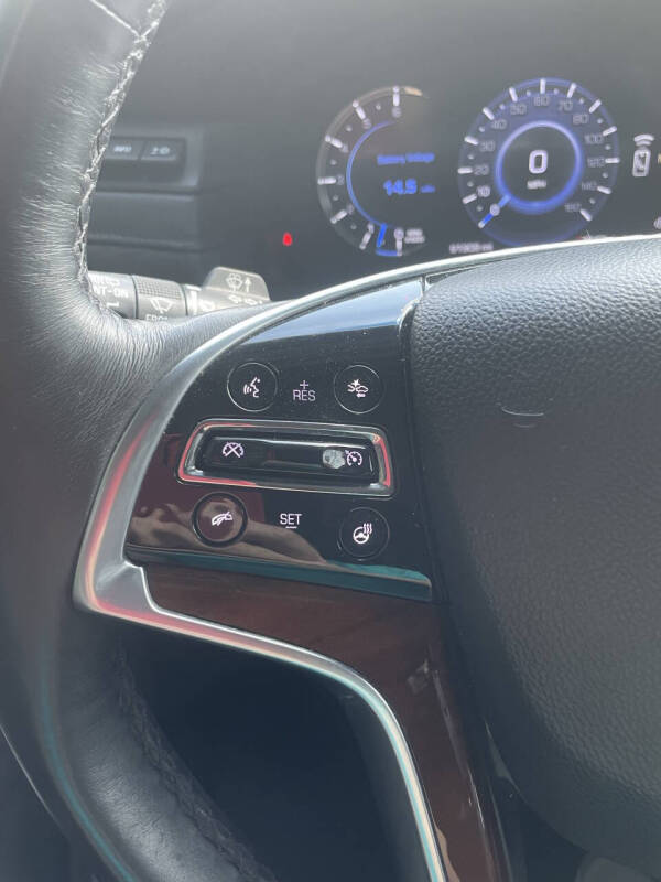 2017 Cadillac Escalade Luxury