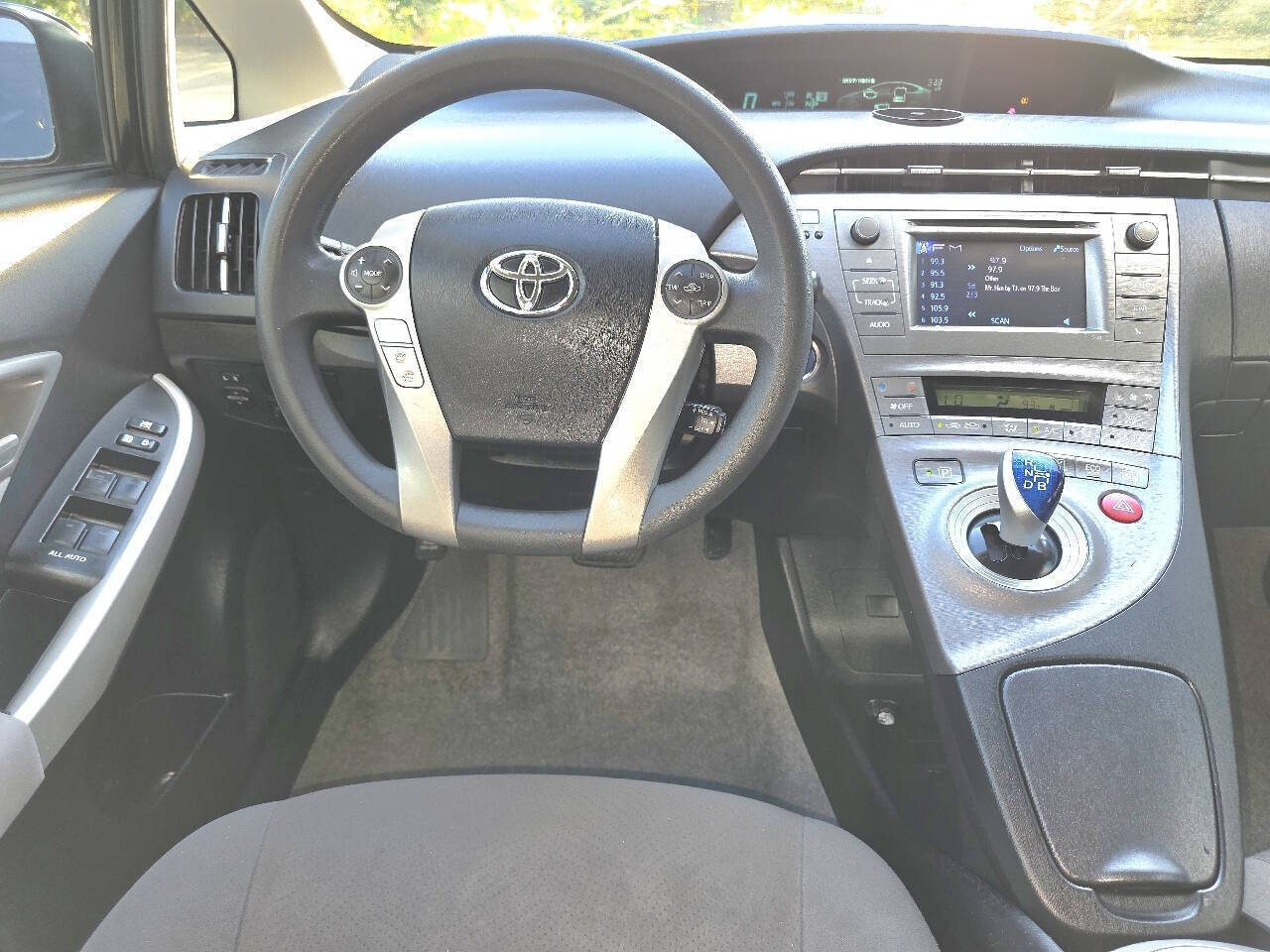 2015 Toyota Prius Two 4dr Hatchback - Black exterior view 12
