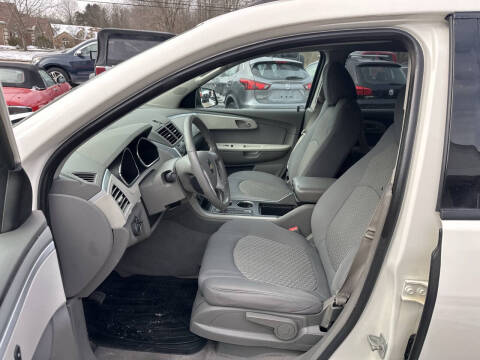 2012 Chevrolet Traverse LS