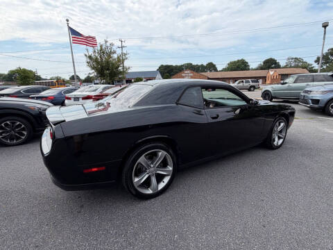 2015 Dodge Challenger SXT