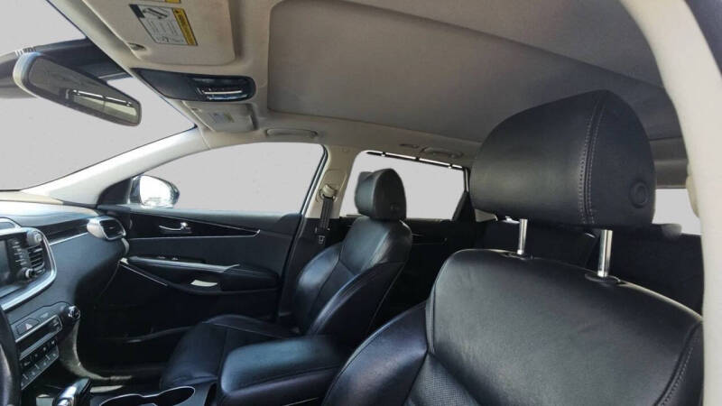 2019 Kia Sorento SX V6