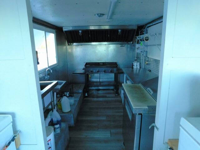 1999 Freightliner MT45 Chassis