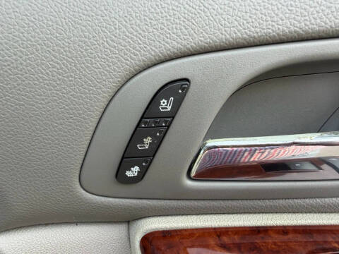 2011 Chevrolet Avalanche LTZ