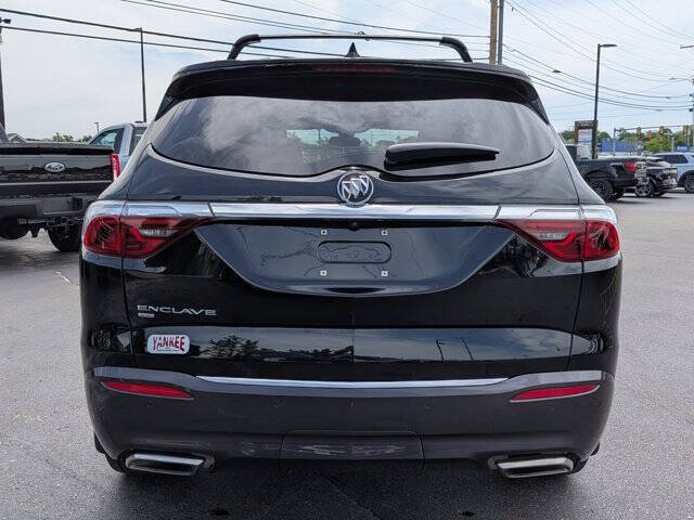 2024 Buick Enclave Essence