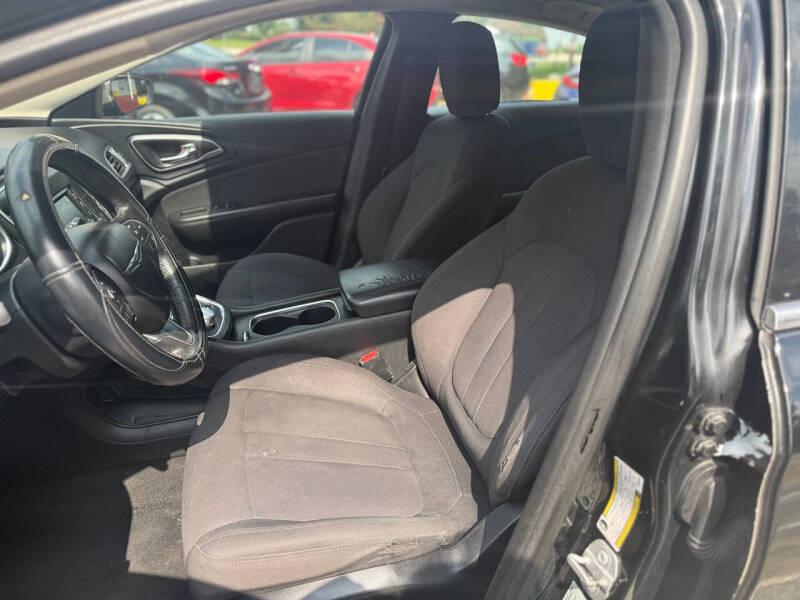 2015 Chrysler 200 Limited