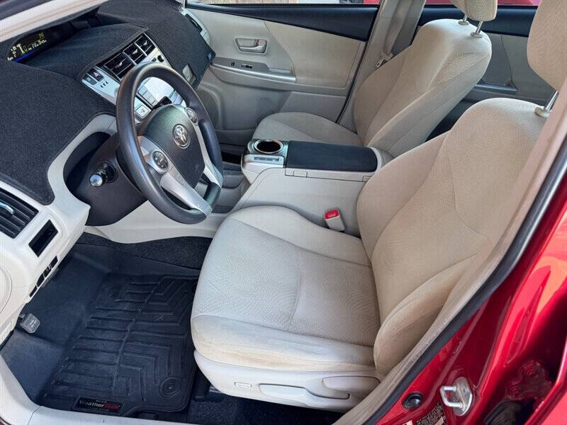 2012 Toyota Prius v Two