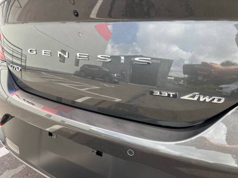 2023 Genesis G70