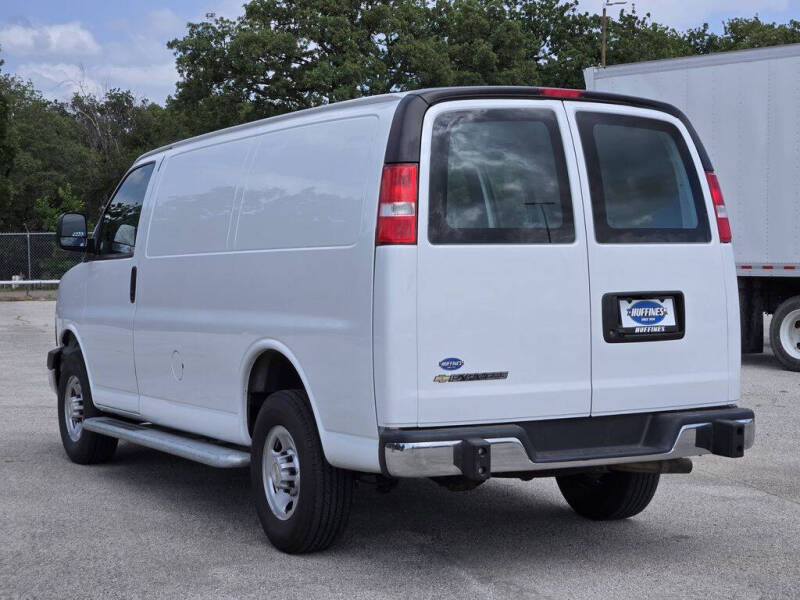 2024 Chevrolet Express 2500