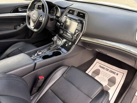 2023 Nissan Maxima 3.5 SV