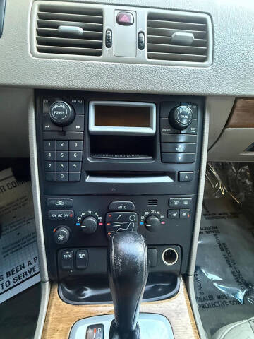 2005 Volvo XC90 2.5T