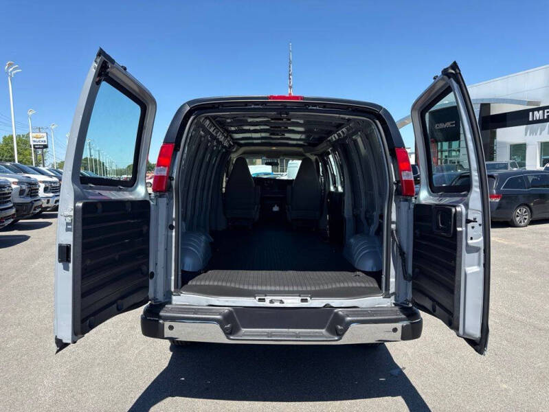 2026 Chevrolet Express 3500