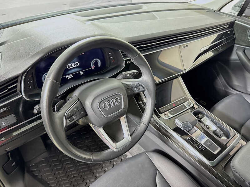 2022 Audi Q7 quattro Premium 55 TFSI