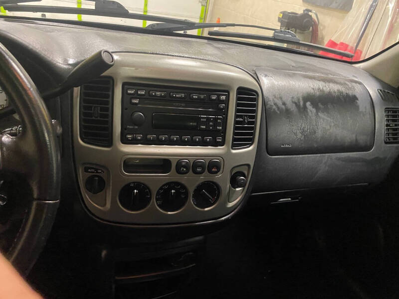 2003 Ford Escape Limited