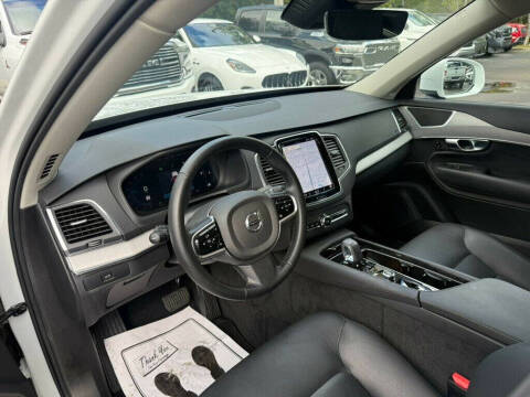 2025 Volvo XC90 B5 Core Bright Theme