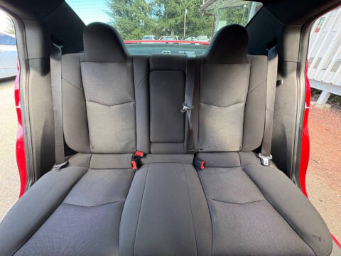 2012 Dodge Avenger SE