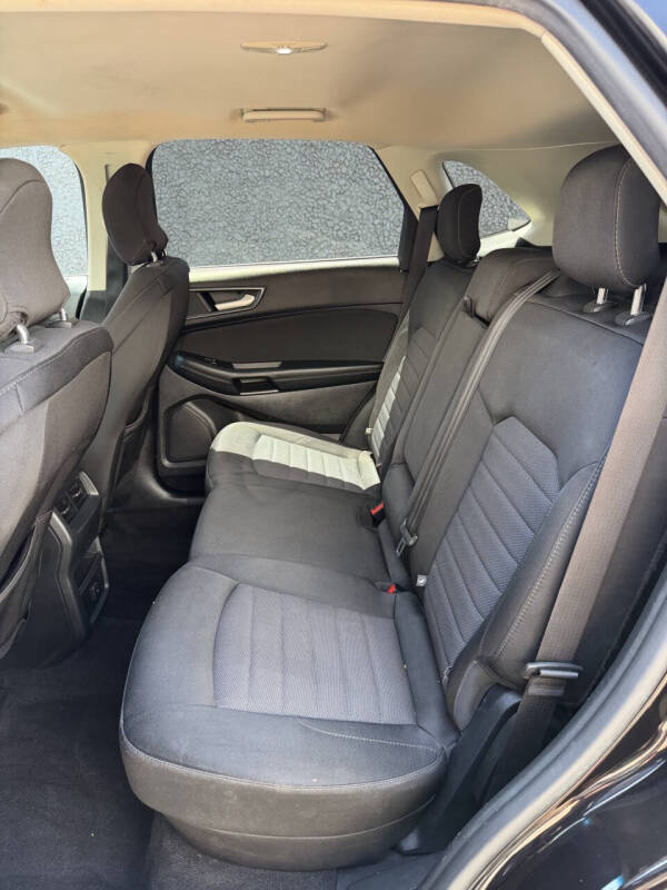 2019 Ford Edge SE