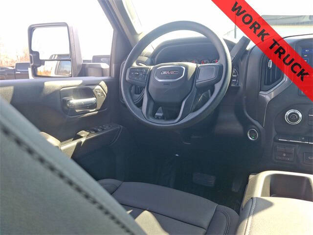 2025 GMC Sierra 3500HD