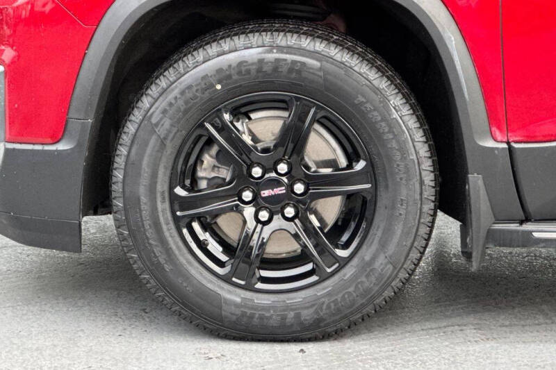 2022 GMC Acadia AT4
