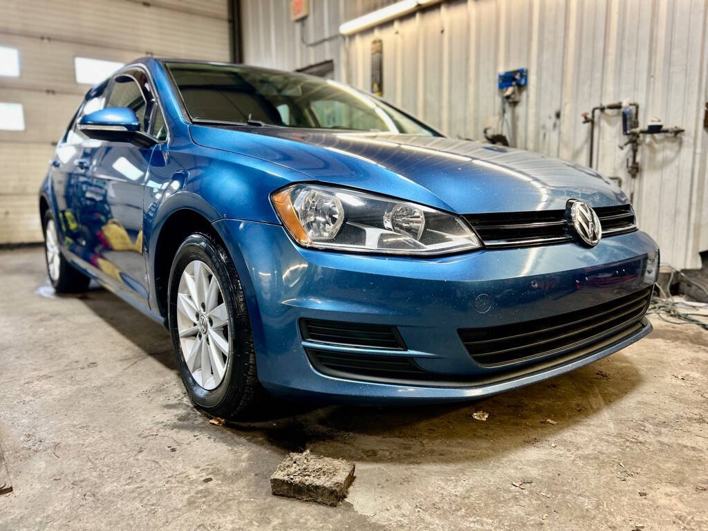 2017 Volkswagen Golf S