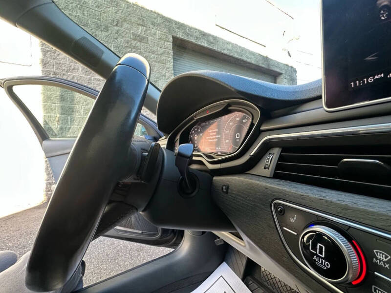 2017 Audi A4 2.0T quattro Premium Plus