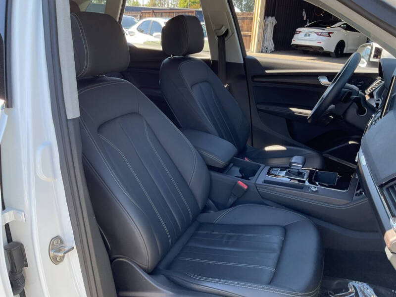 2023 Audi Q5 quattro Premium Plus 40 TFSI