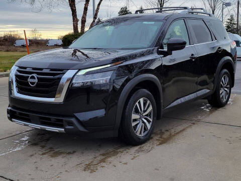 2025 Nissan Pathfinder SL