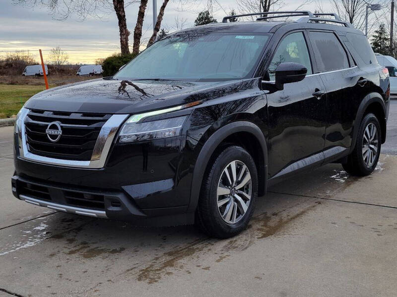 2025 Nissan Pathfinder SL