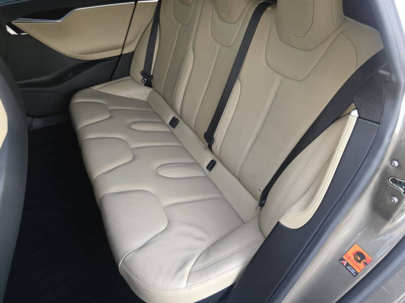 2016 Tesla Model S 70